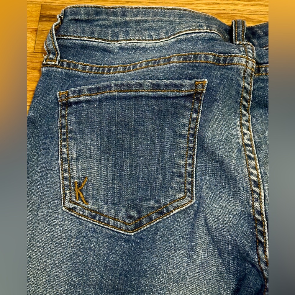 KUT from Kloth Women's size 8, distressed Blue Denim Jeans. - Picture 7 of 10